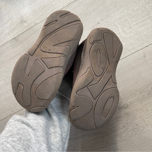 OshKosh B'Gosh Boy's Everest Everplay Fashion Boot size 8 - Picture 6 of 10